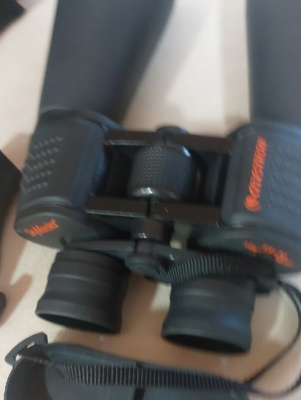 SkyMaster 15x70 Binoculars — Black - Picture 4 of 9